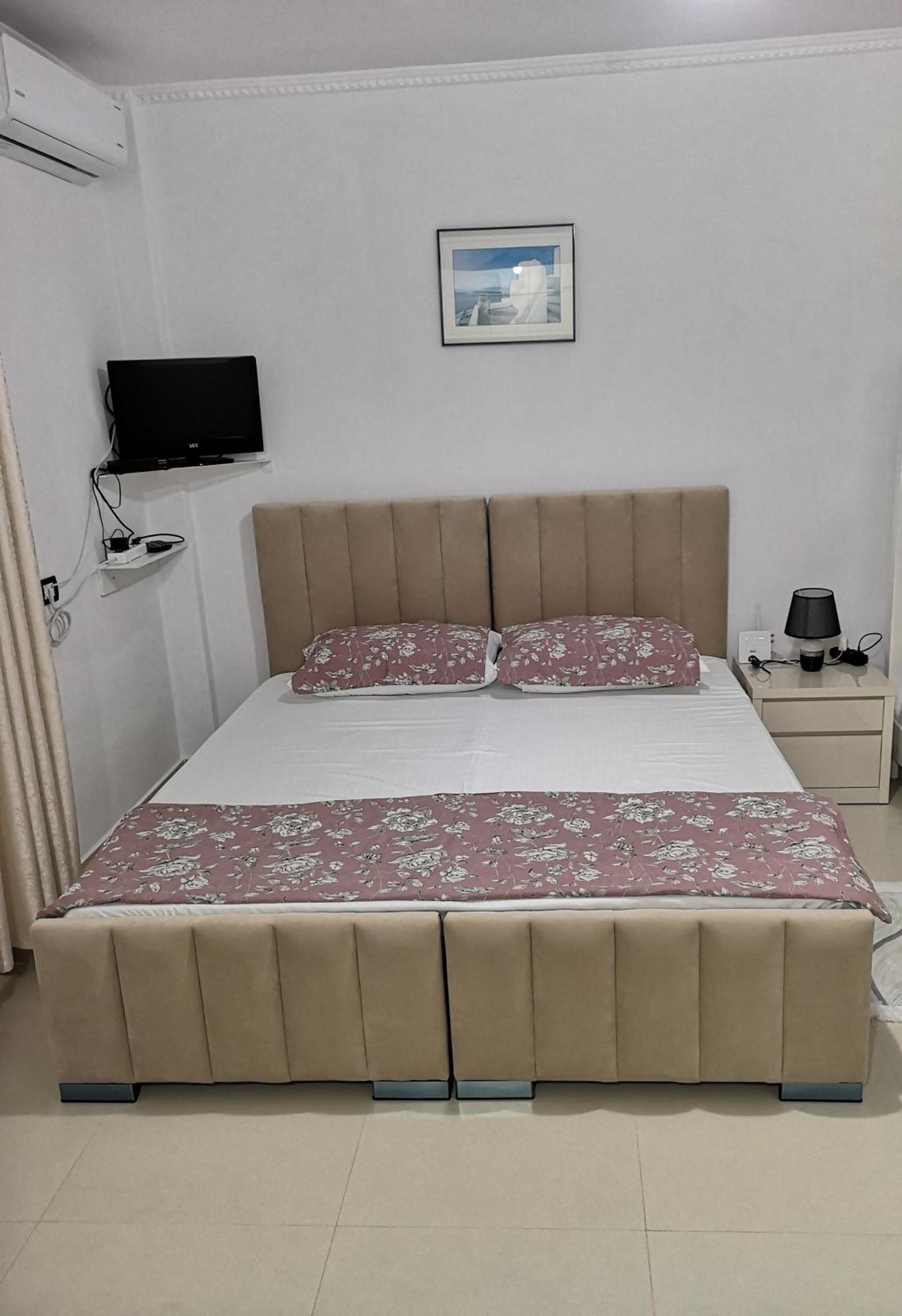 Guest House Emi بيرات المظهر الخارجي الصورة
