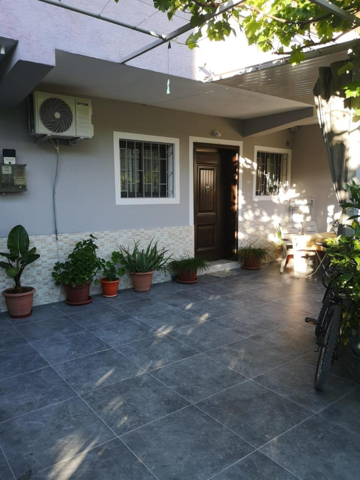 Guest House Emi بيرات المظهر الخارجي الصورة